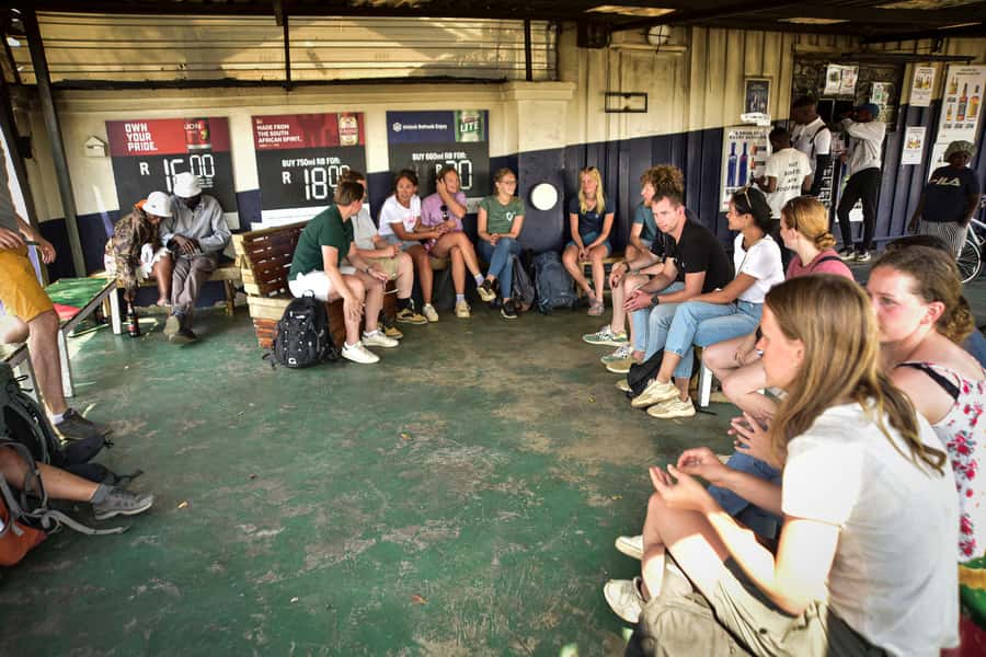 Soweto Food & Beer Bike Tour - A final loop back to Vilakazi Street