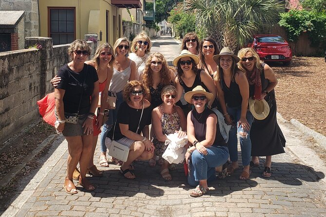St. Augustine Historic Bar Crawl - Old houses and stories between the drinks