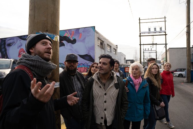 Street Art and Craft Beer 2 in 1 Walking Tour Vancouver - Mount Pleasant’s changing back alleys