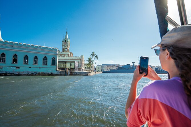 Sunset Boat Tour with Beer, Water, Soda and Snacks included - Setting out from Marina da Glória