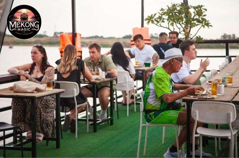 Sunset Cruise-Unlimited Beers-Sodas-BBQ buffet-Fruit platter - Royal Palace Views From the Water
