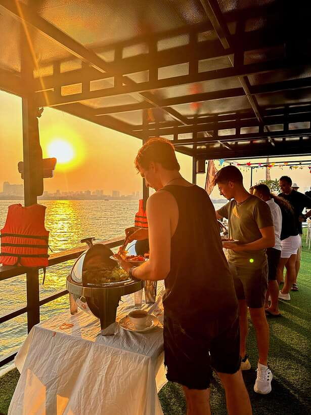 Sunset Cruise-Unlimited Beers-Sodas-BBQ buffet-Fruit platter - Is $9 Good Value?