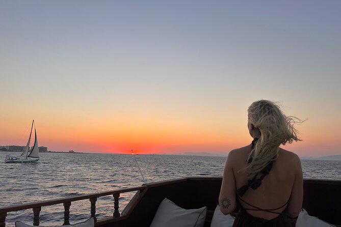 Sunset Cruise with Greek BBQ & Unlimited Aperol Spritz, Beer Wine - Who will enjoy this cruise most
