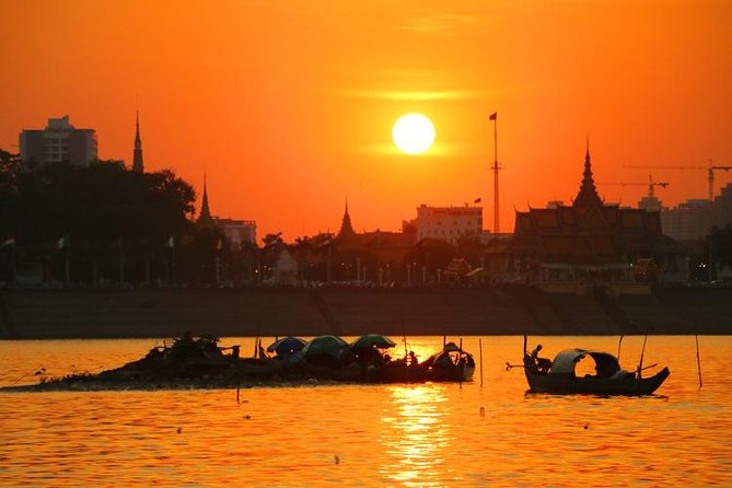 Sunset Cruise with unlimited beer & soft drinks -English speaking guide on board - Beer, soft drinks, fruit, and the social mood