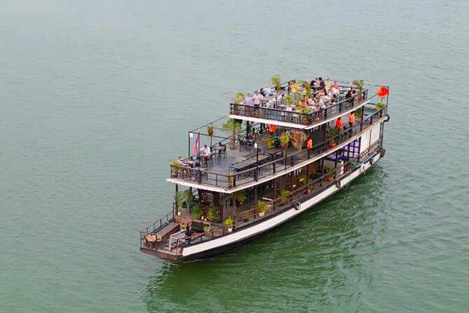 Sunset Cruise with unlimited beer & soft drinks -English speaking guide on board - From Sisowath Quay to the river junctions