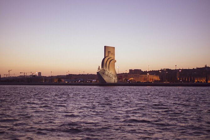Sunset sailboat tour in Lisbon with green wine - Cristo Rei across the Tagus