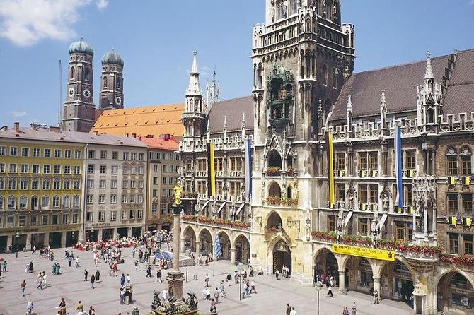 Superior E-Bike Tour incl. 3rd Reich Sites & a beer Garden Stop - Marienplatz, Hofbräuhaus, and the first look at Nazi Munich