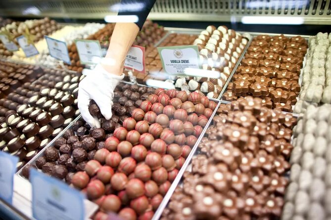 Swan Valley Tour from Perth: Wine, Beer and Chocolate Tastings - Cheese, chocolate and regional produce