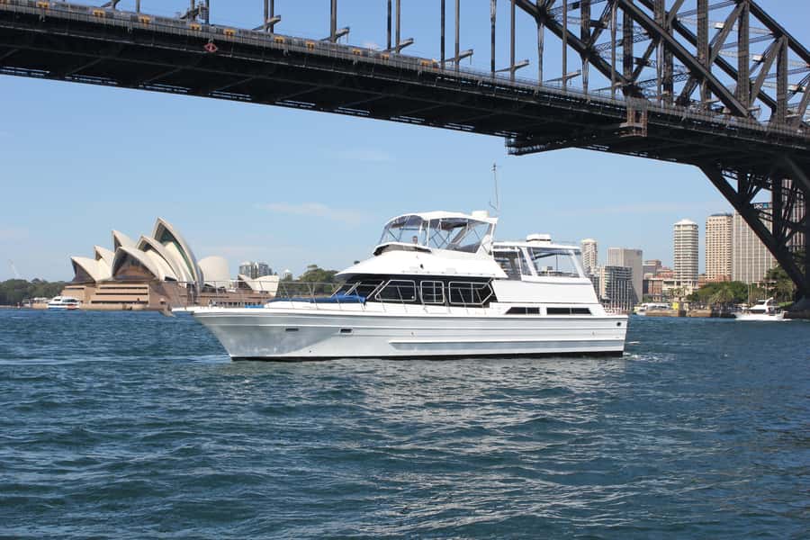 Sydney: Harbour Cruise with Gourmet BBQ Lunch, Beer and Wine - Why a small boat changes the Sydney Harbour experience
