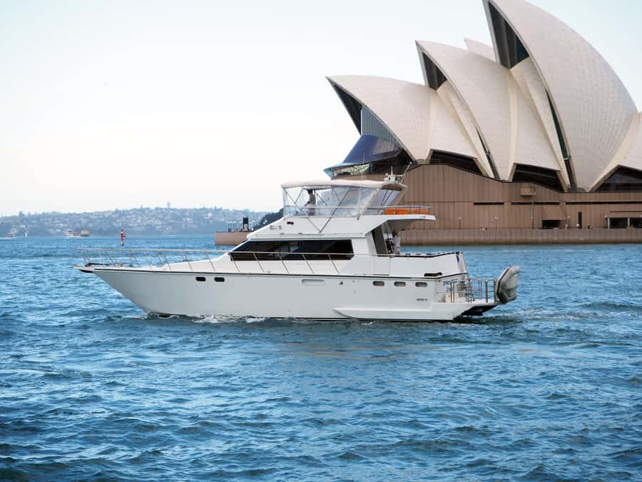 Sydney: Harbour Cruise with Gourmet BBQ Lunch, Beer and Wine - Harbour Bridge, Opera House, bays, and coves