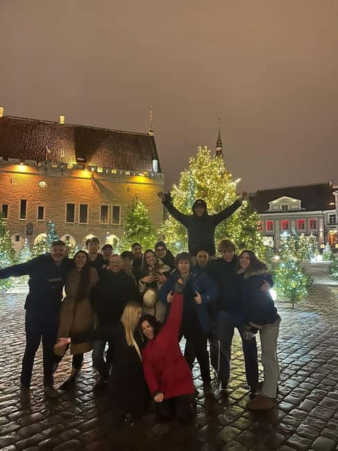 Tallinn: Bar Crawl with Shots, Beer, and Nightclub Entry - A fast start at Monk hostel in central Tallinn