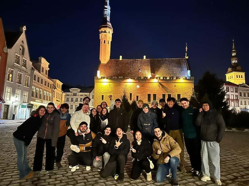 Tallinn: Bar Crawl with Shots, Beer, and Nightclub Entry - Making the most of the one-hour open bar