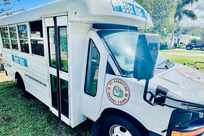 The Beer Bus- History & Craft Beer in St. Augustine - Starting with pizza at Hillary’s Chicago Pizza