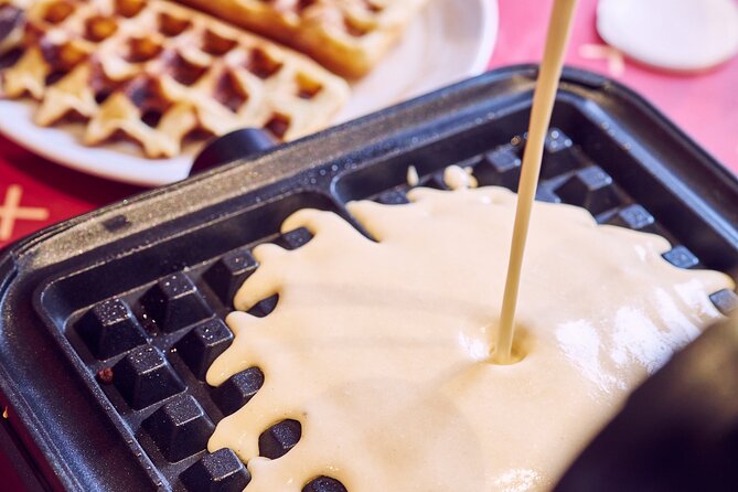 The Waffles 'n Beer Workshop in Brussels Centre - Baking and eating the Brussels waffles