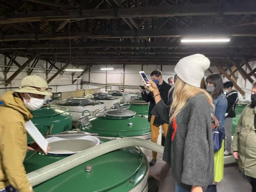 Tokyo: Toshimaya Sake Brewery Tour with Sake Tasting - Arriving at the brewery shop before 11 a.m.