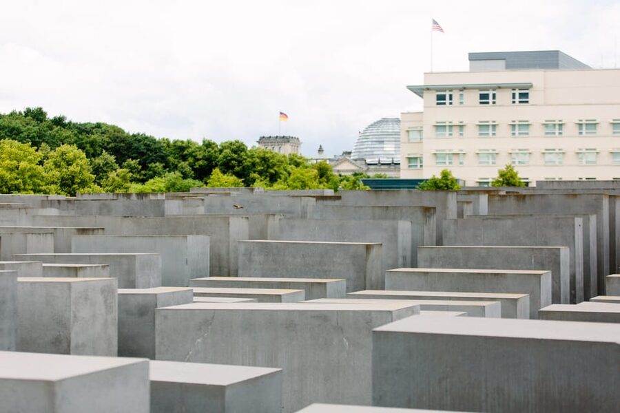 Ultimate E-Bike Tour of Berlin with Beer Garden Stop - Brandenburg Gate and Museum Island