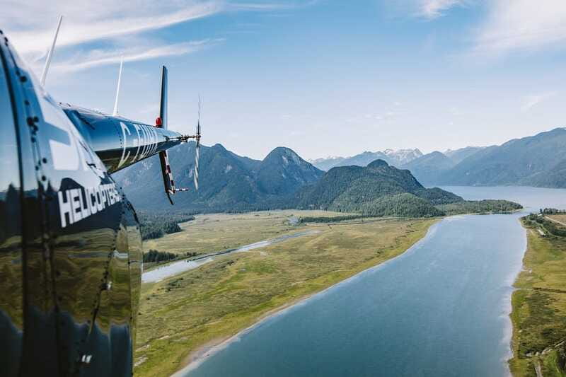 Vancouver: Helicopter Tour with Backcountry Beer Tasting - The Pilot and the Feel of the Tour