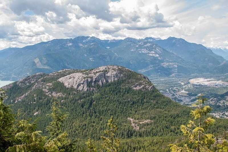 Vancouver: Stawamus Chief Hike and Local Brewery Tasting - The first summit and its coastal views
