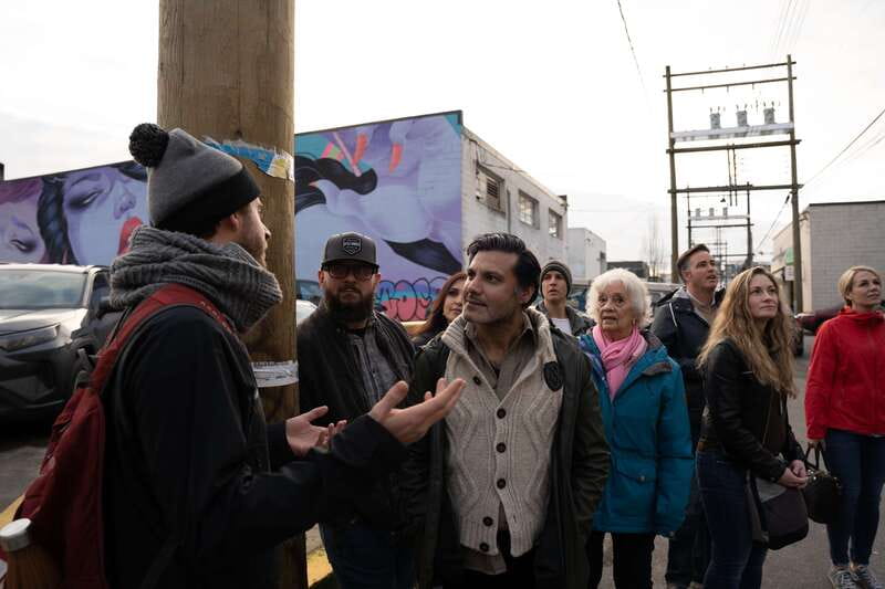 Vancouver: Street Art & Craft Beer Walking Tour with Tasting - Key points at a glance