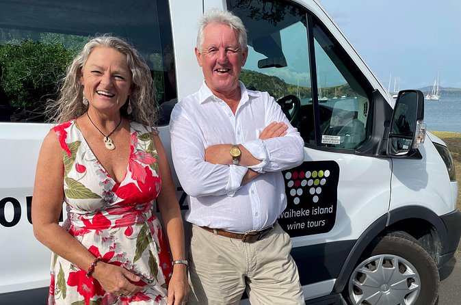 Waiheke 'FLAVOURS' of lunch Wine Oil Beer Spirits max 11 clients - The minivan, group size, and return to Auckland