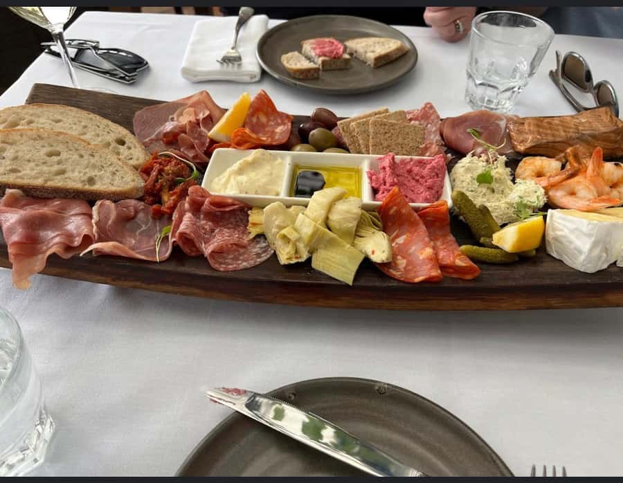 Waiheke: Scenic Taste and Graze Tour with Wine, Whisky, Beer - The Heke: beer, whisky, and spirits