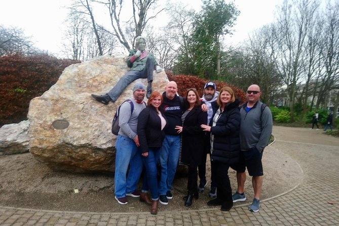 Walking tour in Merrion Square Park with a pint of Guinness Dublin Rogues Tour - What the $40.74 price gets you