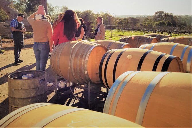 Wine, Craft Beer & Restaurant Lunch (Italian-A'la Carte). - The possible distillery visit comes with an extra fee