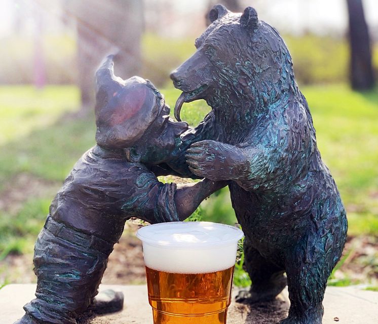 Wrocław: Polish Craft Beer Walking Tour with Tastings - What happens at the first pub