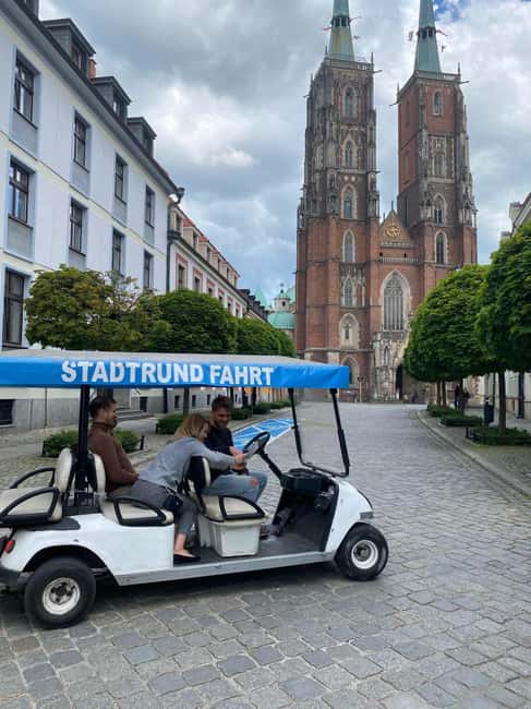Wroclaw: Private UNLIMITED beer incl. City Tour By Golf Cart - A beer tour with a useful city-tour backbone